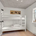 Sada - 30m From The Sea By Interhome Nyaraló