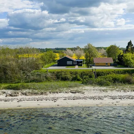 Sada - 30m From The Sea By Interhome *