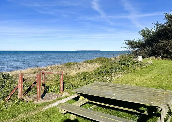 Sada - 30m From The Sea By Interhome